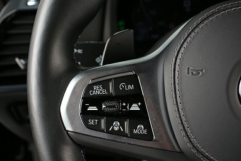 BMW M850 2025