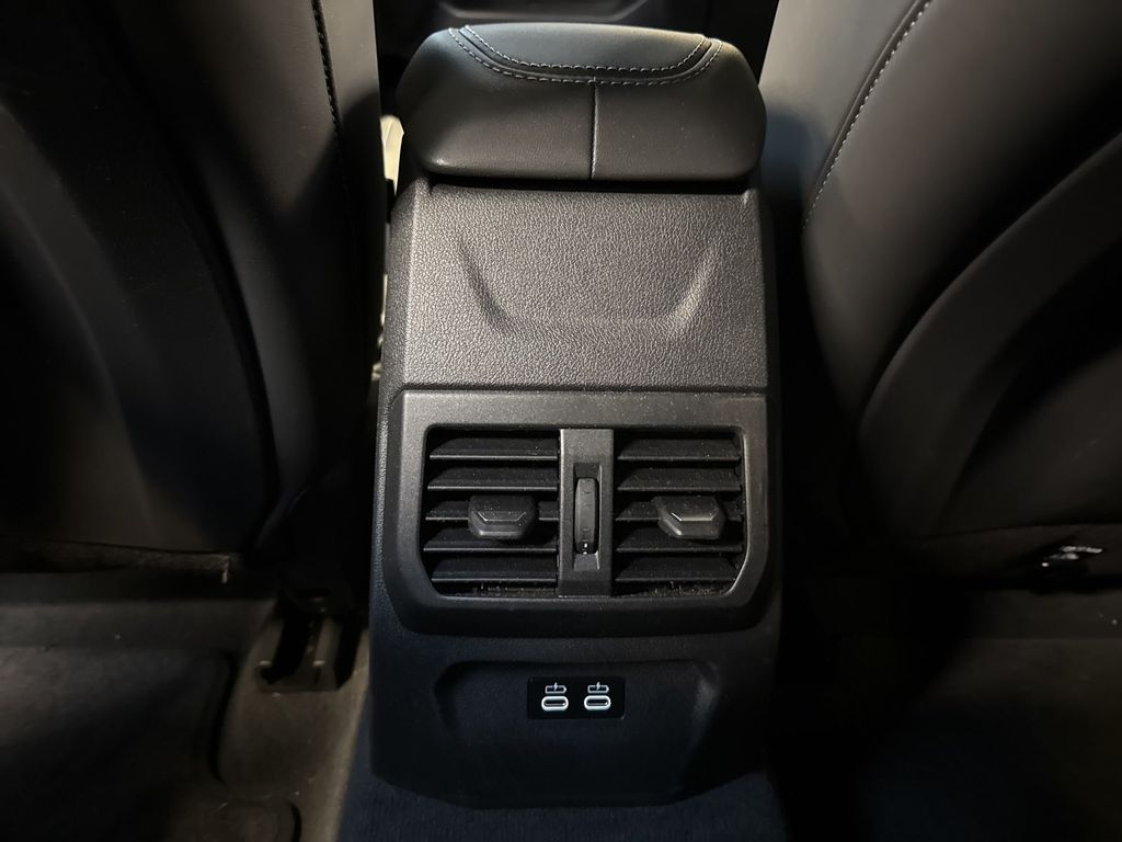 BMW M235 2025