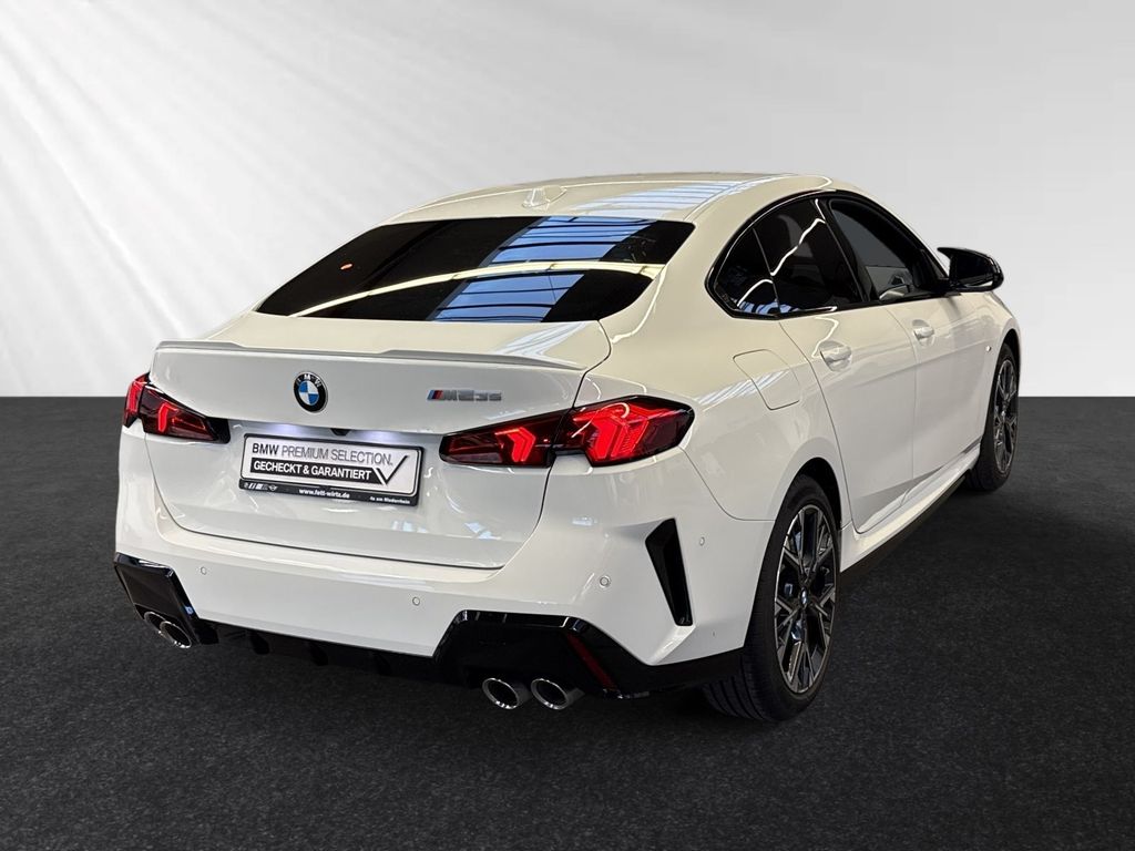 BMW M235 2025