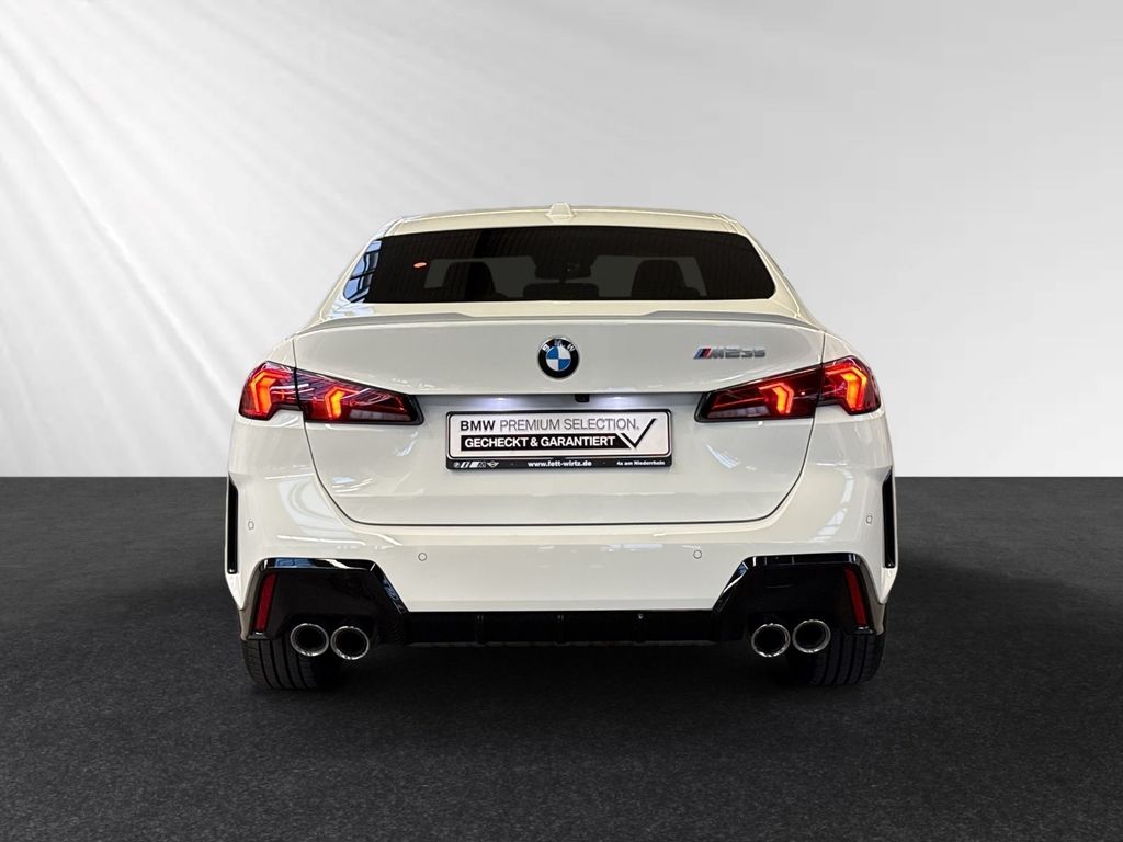 BMW M235 2025