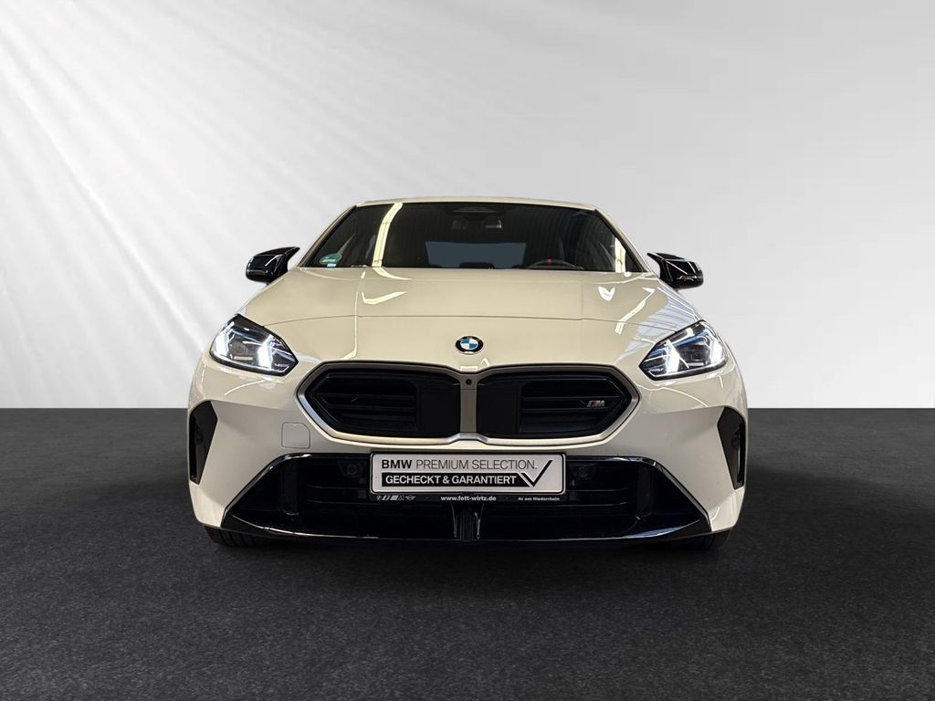 BMW M235 2025