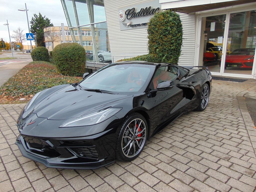 Corvette C8 2025