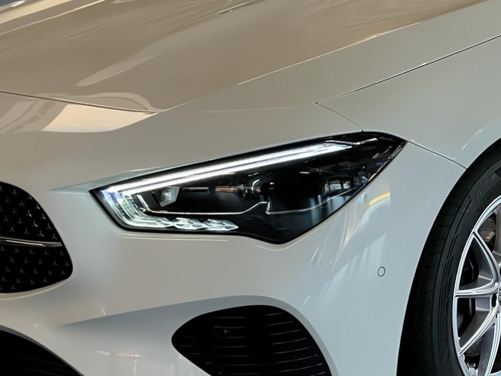 Mercedes-Benz CLA 200 Shooting Brake 2023