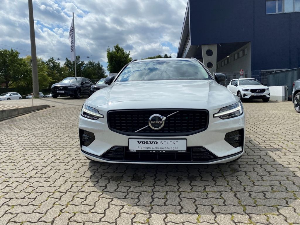 Volvo V60 2024