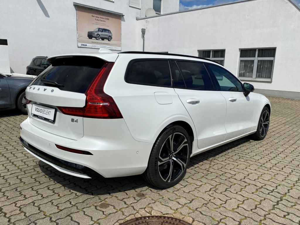 Volvo V60 2024