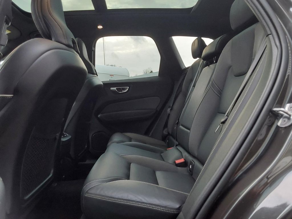 Volvo XC60 2022