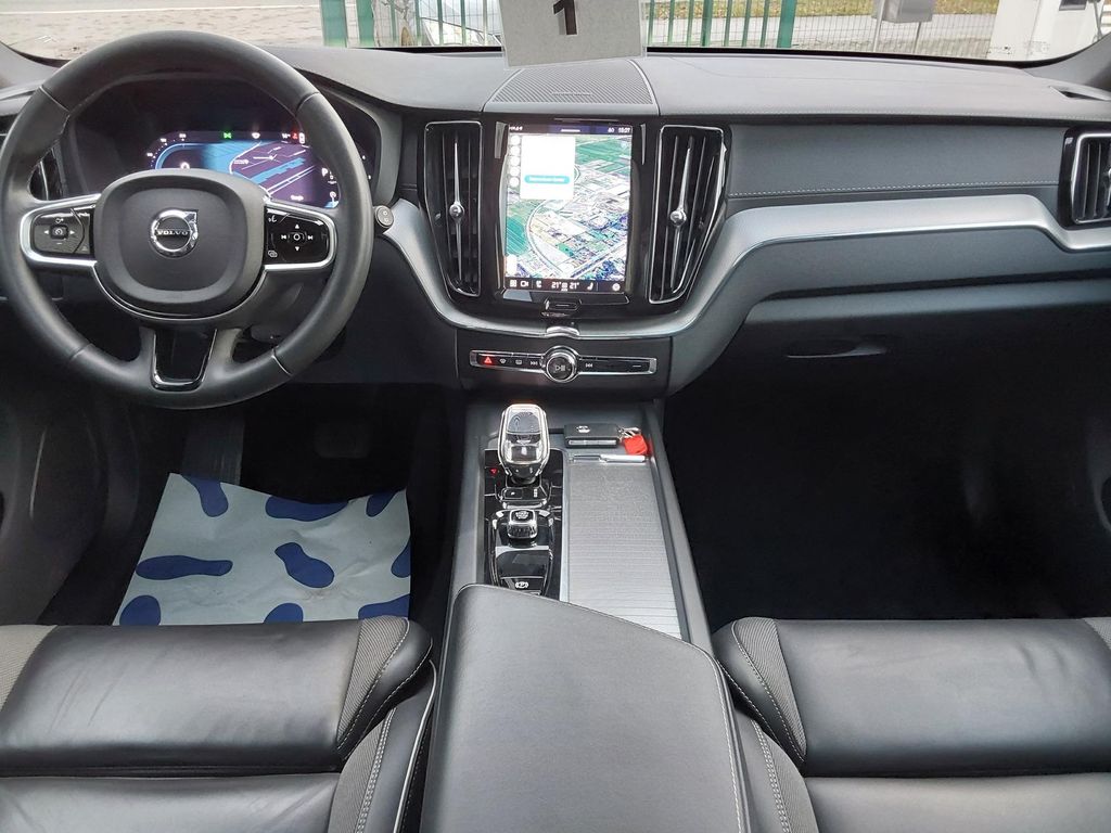 Volvo XC60 2022