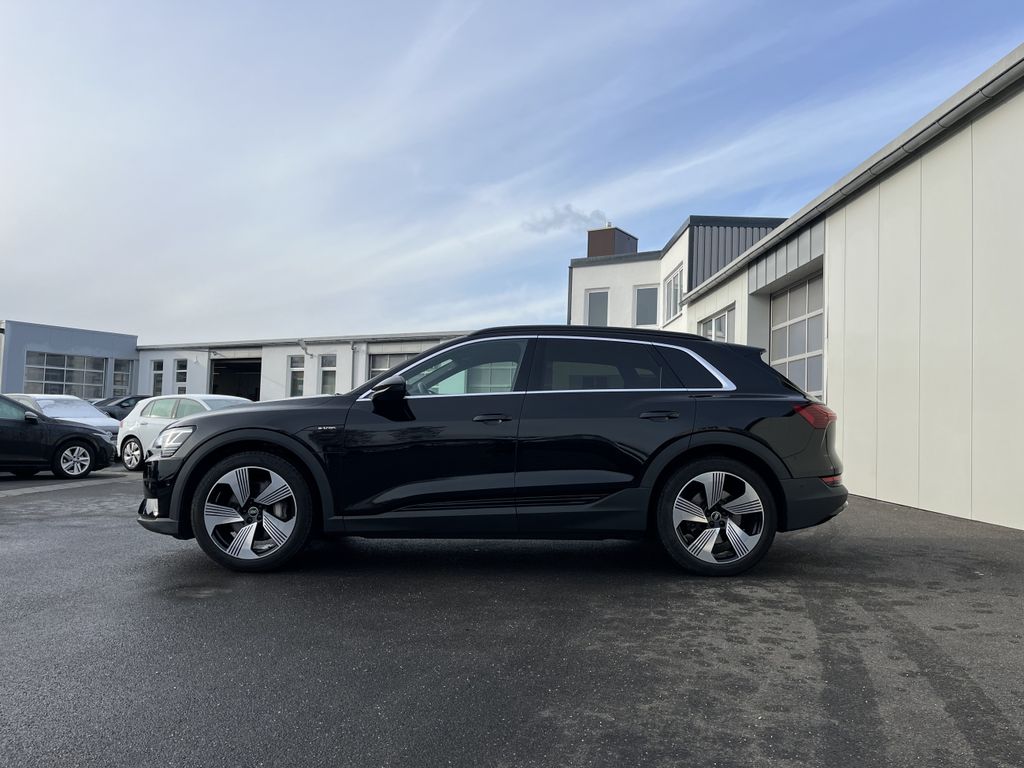 Audi e-tron 2022