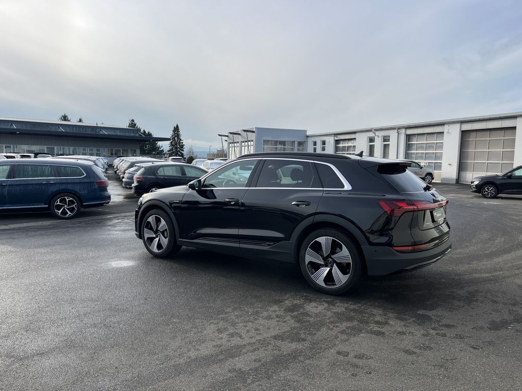 Audi e-tron 2022