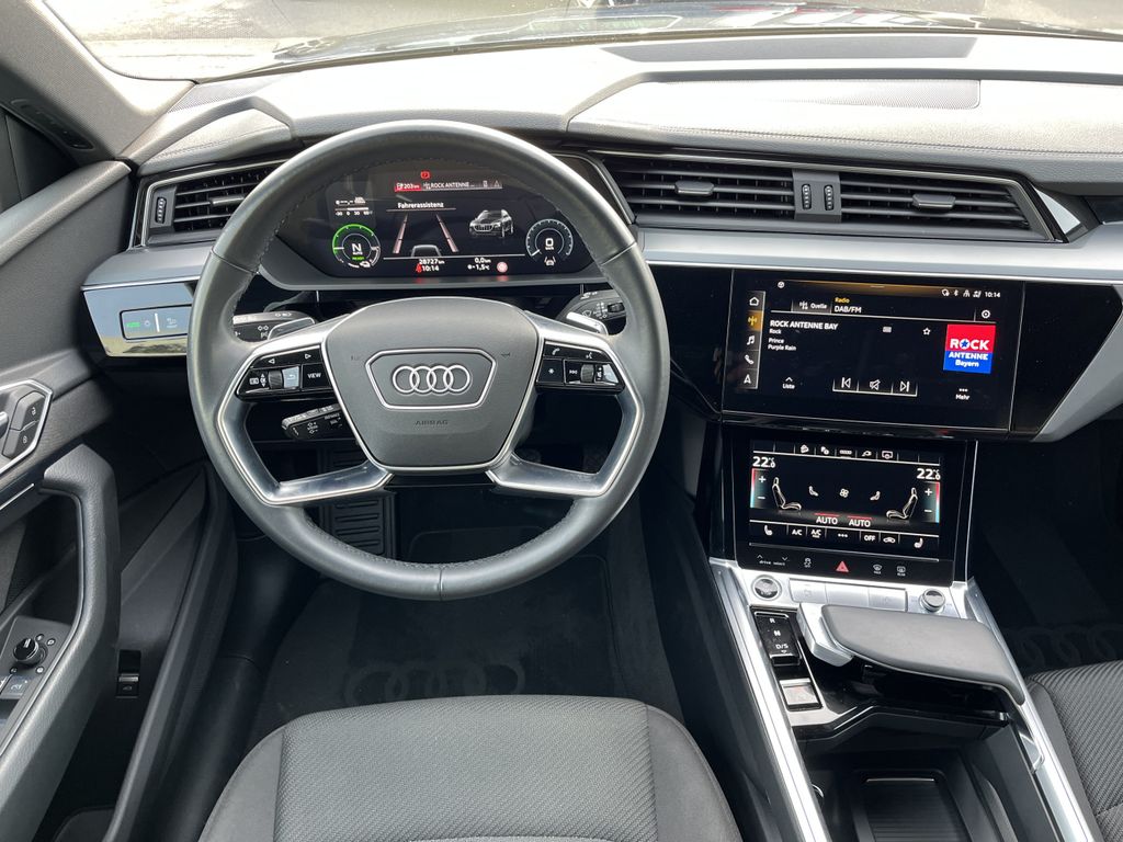Audi e-tron 2022