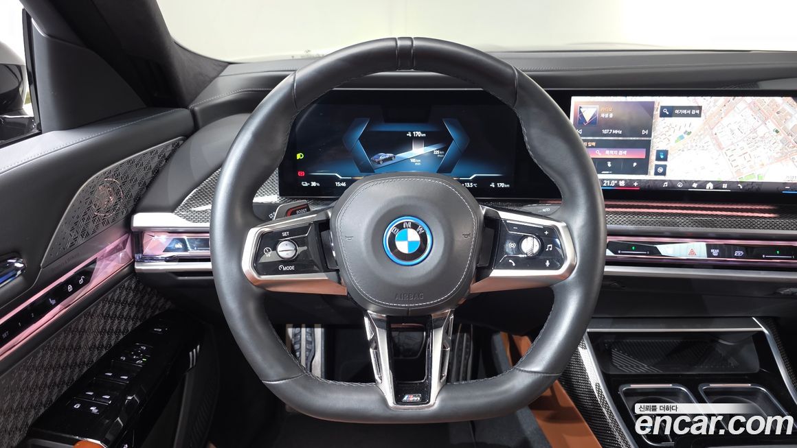 BMW i7 2024