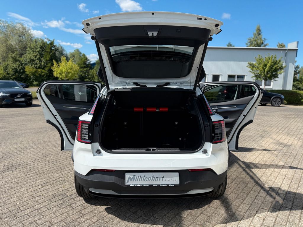 Volvo EX30 2025