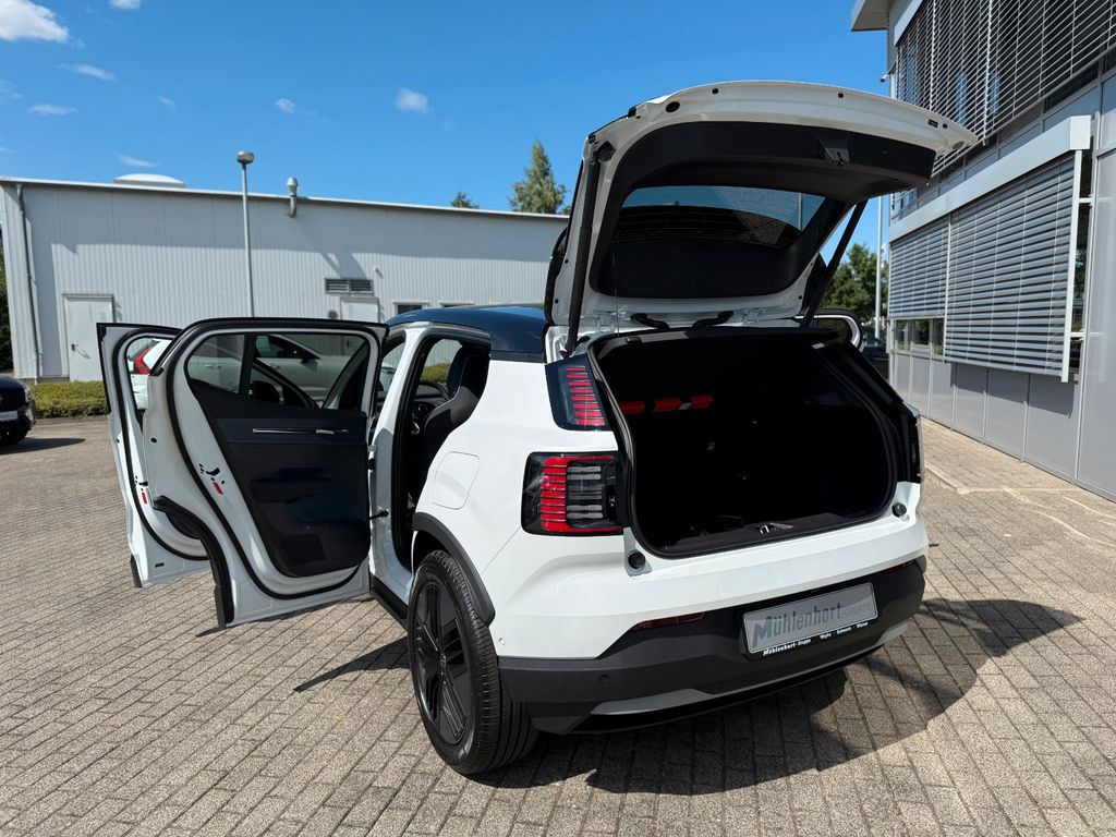 Volvo EX30 2025