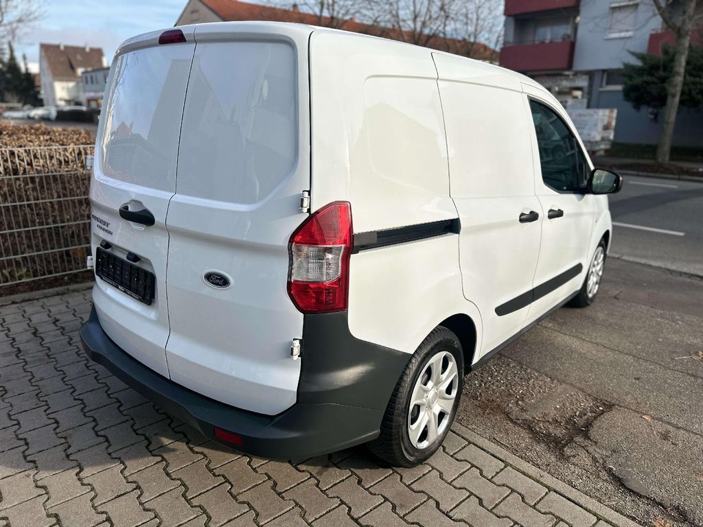 Ford Transit Courier 2022