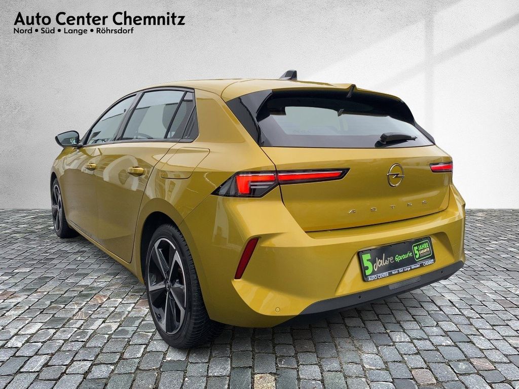 Opel Astra 2022