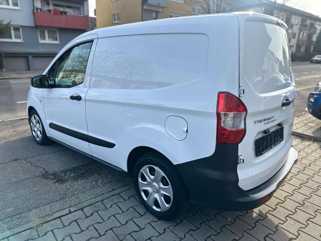 Ford Transit Courier 2022