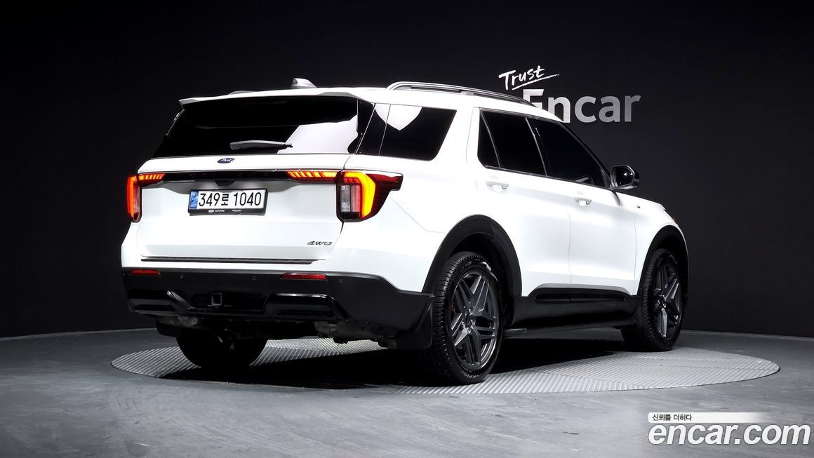 Ford Explorer 2025