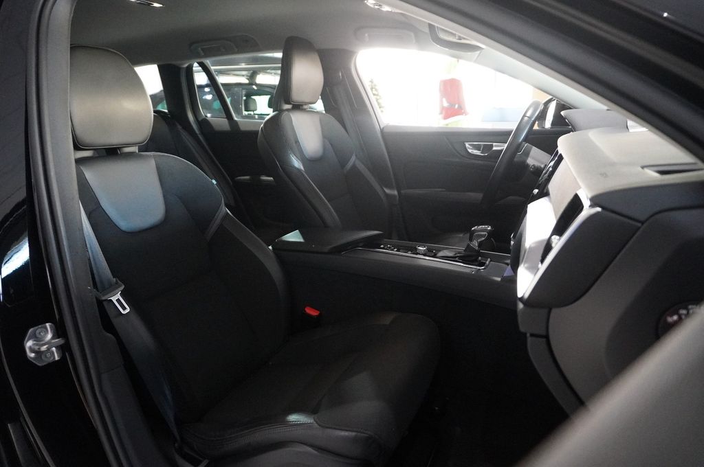 Volvo V60 2019