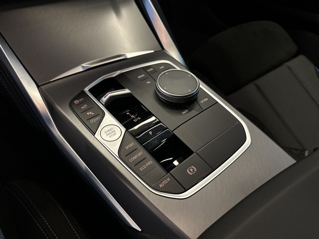 BMW M240i 2025