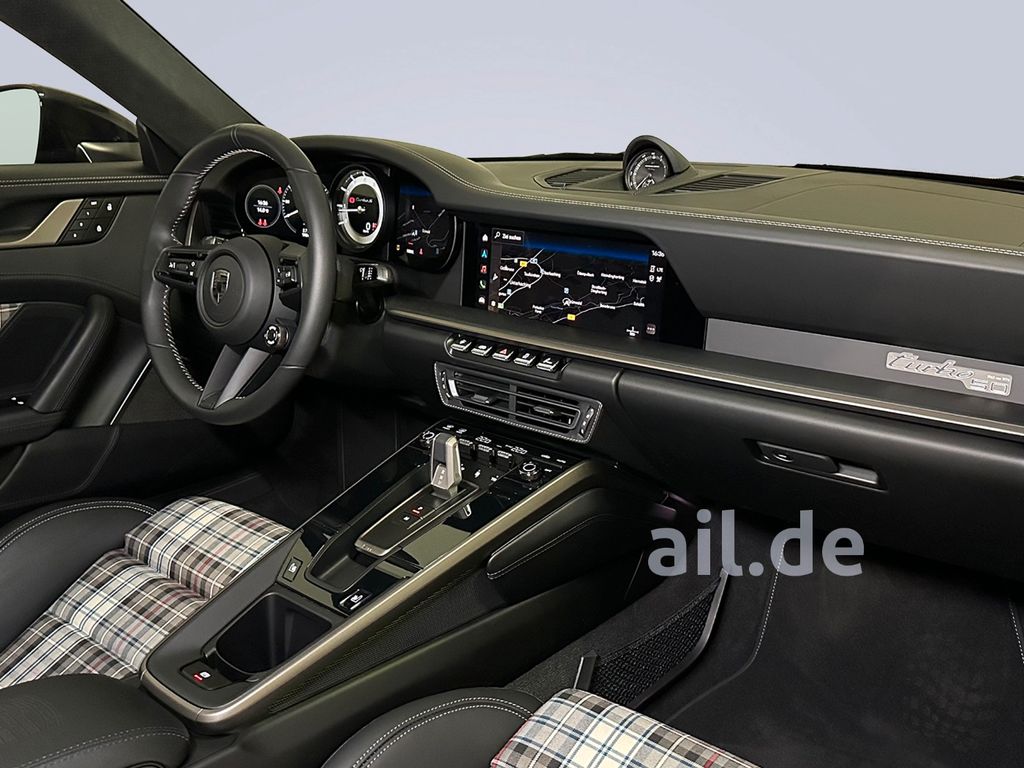 Porsche 992 2025