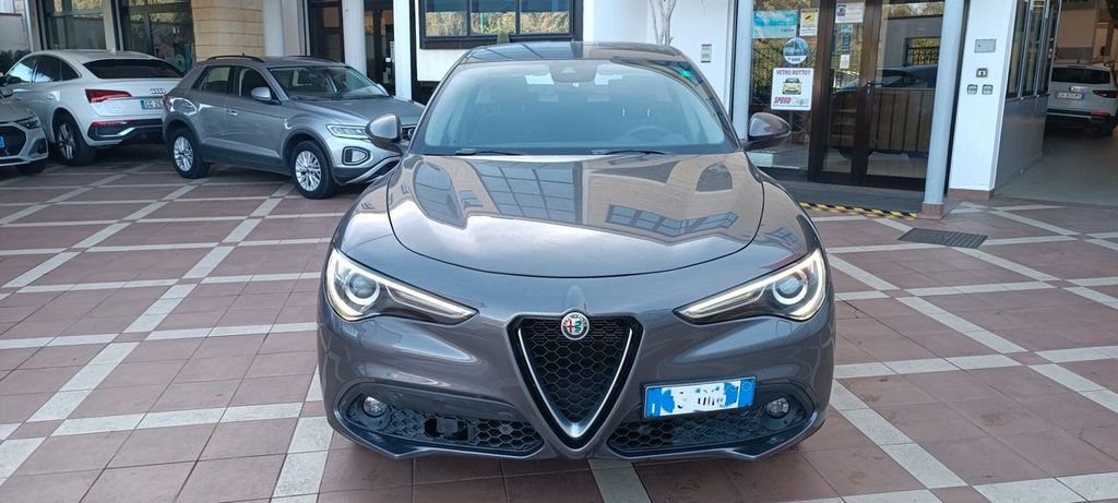 Alfa Romeo Stelvio 2021