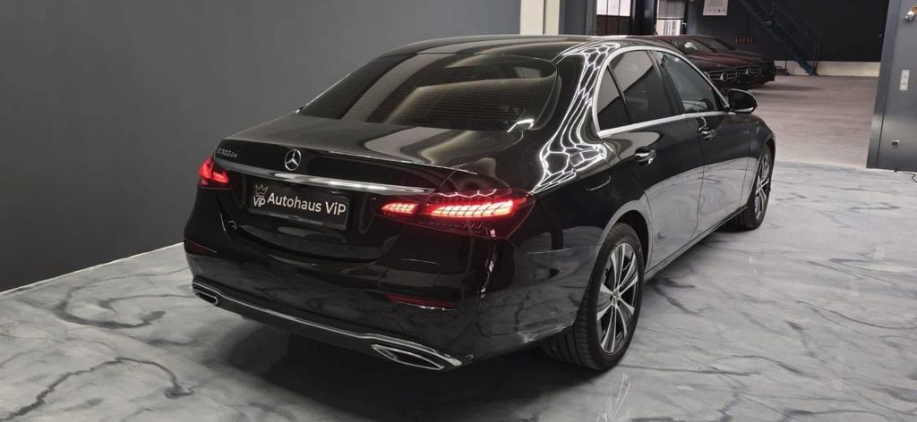 Mercedes-Benz E 300 2021