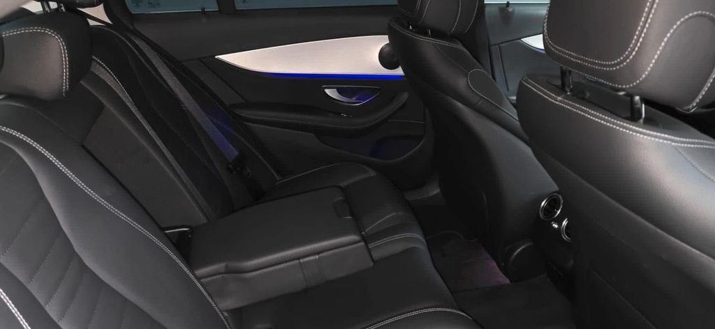 Mercedes-Benz E 300 2021