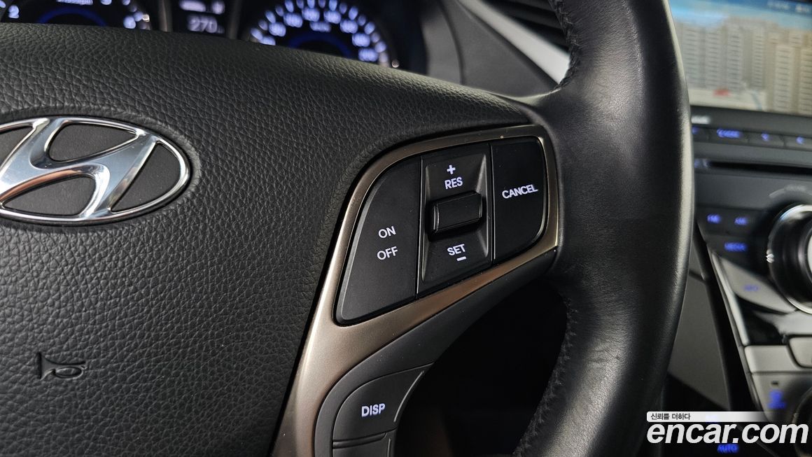 Hyundai Grandeur 2011