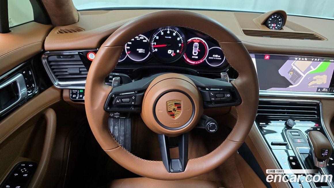 Porsche Panamera 2021