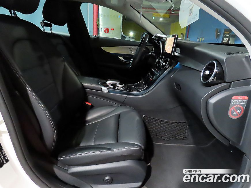 Mercedes-Benz C-Class 2016