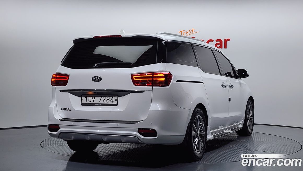 Kia Canival 2019