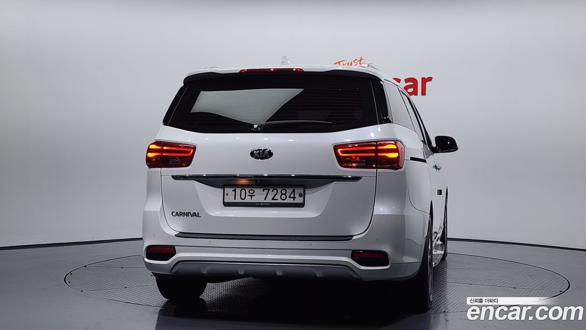 Kia Canival 2019