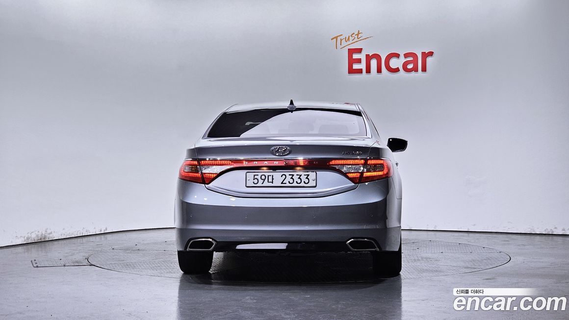 Hyundai Grandeur 2015