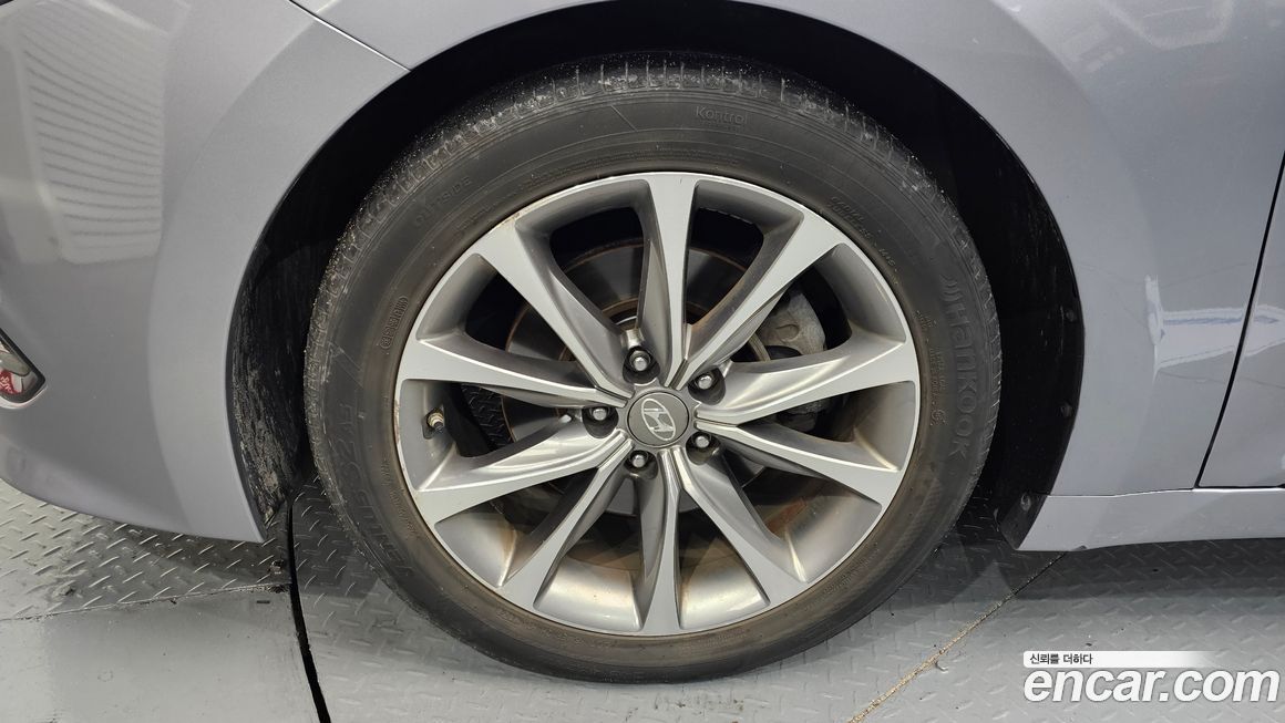 Hyundai Grandeur 2015