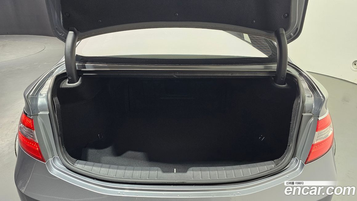 Hyundai Grandeur 2015