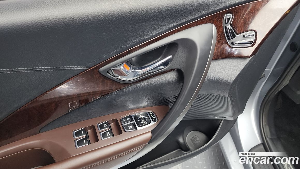 Hyundai Grandeur 2015