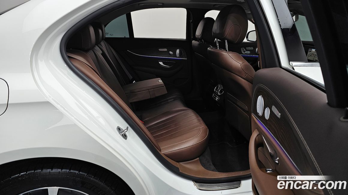 Mercedes-Benz E-Class 2020