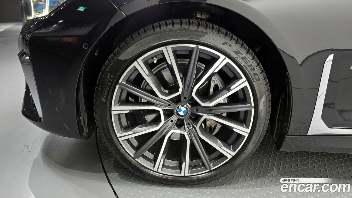 BMW 7-Series 2022