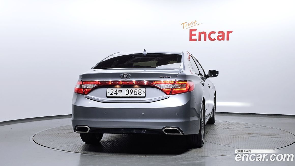 Hyundai Grandeur 2016