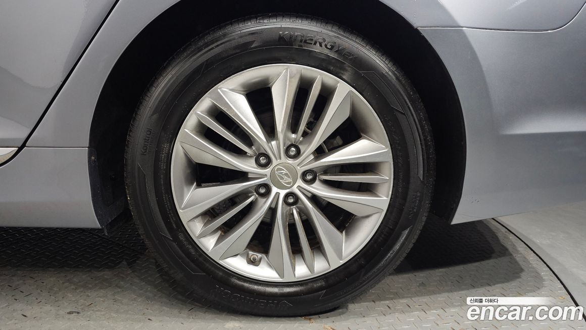 Hyundai Grandeur 2016