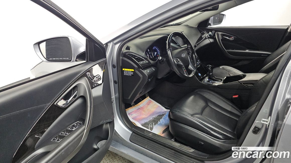 Hyundai Grandeur 2016