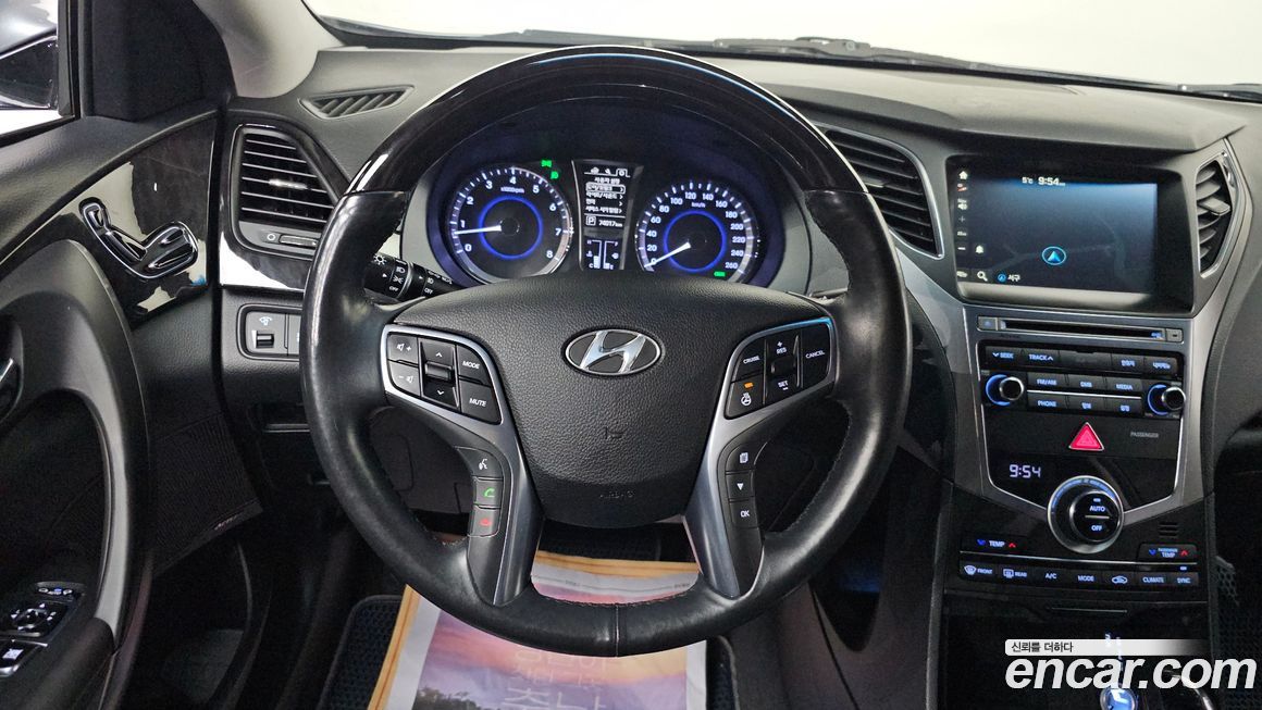 Hyundai Grandeur 2016