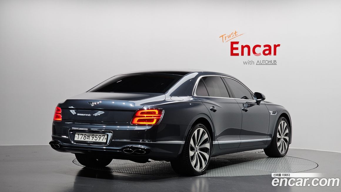 Bentley Flying Spur 2022