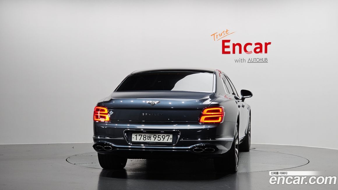 Bentley Flying Spur 2022