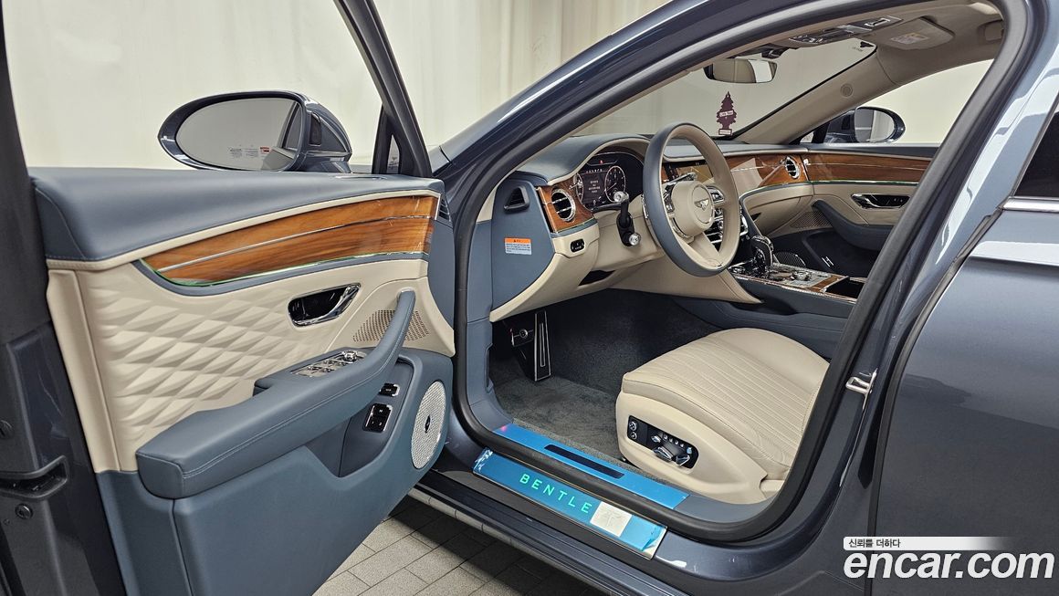 Bentley Flying Spur 2022