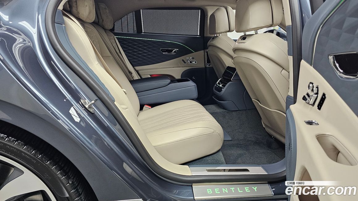 Bentley Flying Spur 2022