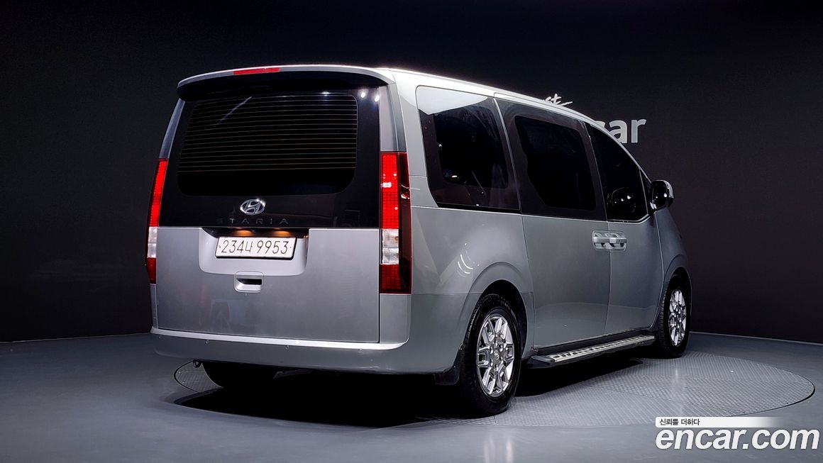 Hyundai Staria 2022