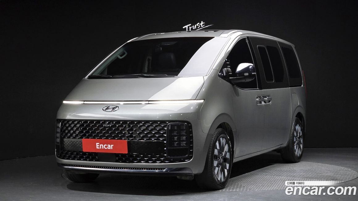 Hyundai Staria 2023
