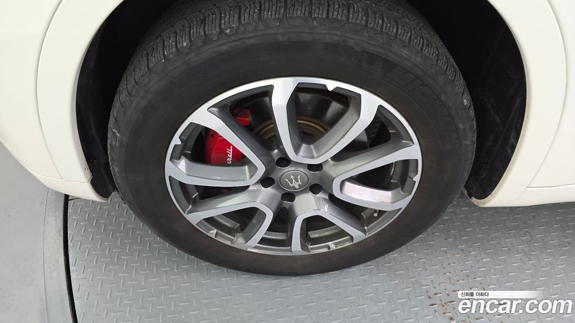 Maserati Levante 2017