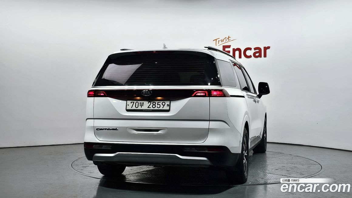 Kia Canival 2021